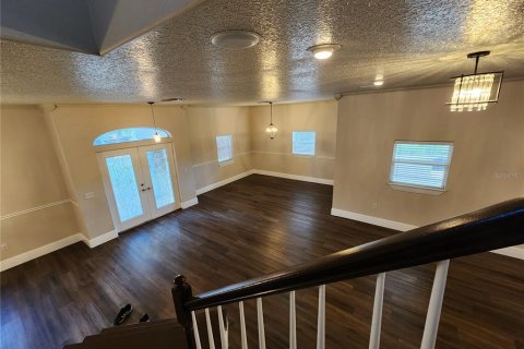 Casa en venta en Sorrento, Florida, 5 dormitorios, 274.99 m2 № 2258535 - foto 7