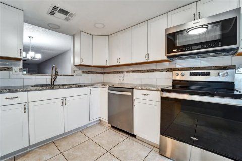 Copropriété à vendre à Port Richey, Floride: 2 chambres, 112.41 m2 № 2099295 - photo 8
