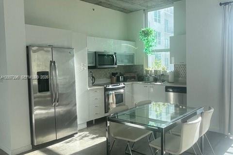 Condominio en alquiler en Miami, Florida, 2 dormitorios, 96.25 m2 № 2074221 - foto 14