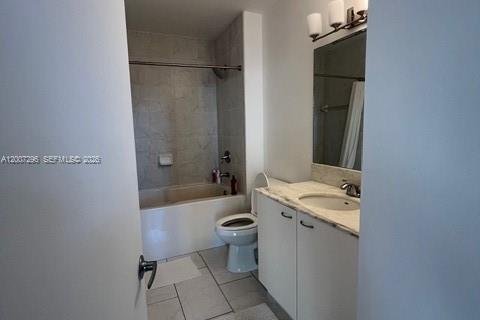 Condominio en alquiler en Miami, Florida, 2 dormitorios, 96.25 m2 № 2074221 - foto 3