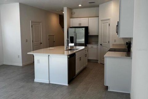 Townhouse in Davenport, Florida 3 bedrooms, 144.28 sq.m. № 1639708 - photo 15