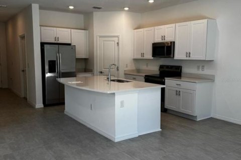 Townhouse in Davenport, Florida 3 bedrooms, 144.28 sq.m. № 1639708 - photo 13