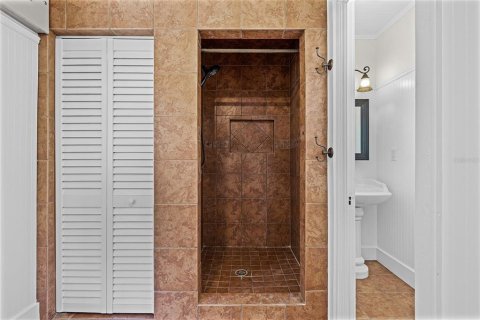 Villa ou maison à vendre à Mount Dora, Floride: 2 chambres, 153.38 m2 № 1638256 - photo 28