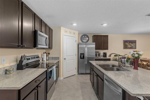 Casa en venta en Brooksville, Florida, 4 dormitorios, 171.96 m2 № 2142617 - foto 17