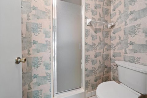 Condo in Belleair Bluffs, Florida, 2 bedrooms  № 2217223 - photo 25