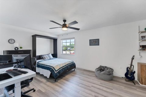 House in Bradenton, Florida 3 bedrooms, 236.34 sq.m. № 1602193 - photo 21