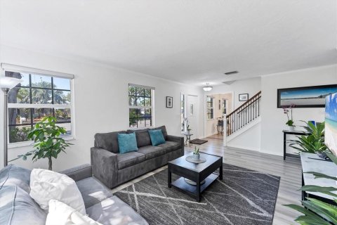 House in Bradenton, Florida 3 bedrooms, 236.34 sq.m. № 1602193 - photo 6