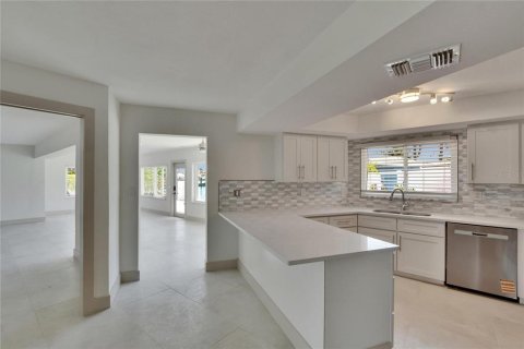 Casa en alquiler en South Pasadena, Florida, 3 dormitorios, 202.16 m2 № 2096228 - foto 30