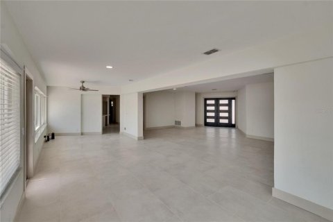 Casa en alquiler en South Pasadena, Florida, 3 dormitorios, 202.16 m2 № 2096228 - foto 24