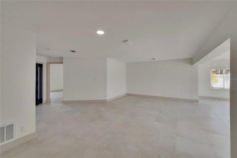 Casa en alquiler en South Pasadena, Florida, 3 dormitorios, 202.16 m2 № 2096228 - foto 27