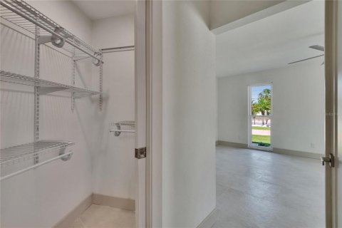 Casa en alquiler en South Pasadena, Florida, 3 dormitorios, 202.16 m2 № 2096228 - foto 11
