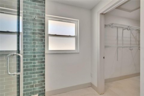 Casa en alquiler en South Pasadena, Florida, 3 dormitorios, 202.16 m2 № 2096228 - foto 13