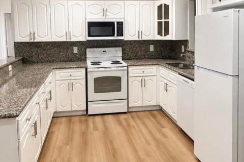 Casa en venta en Port St. Lucie, Florida, 5 dormitorios, 266.63 m2 № 2409053 - foto 5