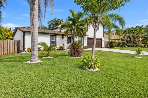 Casa en venta en Port St. Lucie, Florida, 5 dormitorios, 266.63 m2 № 2409053 - foto 3