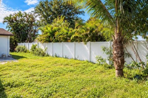 Casa en venta en Port St. Lucie, Florida, 5 dormitorios, 266.63 m2 № 2409053 - foto 26