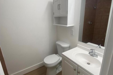 Casa en venta en Port St. Lucie, Florida, 5 dormitorios, 266.63 m2 № 2409053 - foto 11