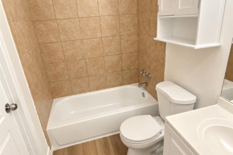 Casa en venta en Port St. Lucie, Florida, 5 dormitorios, 266.63 m2 № 2409053 - foto 8