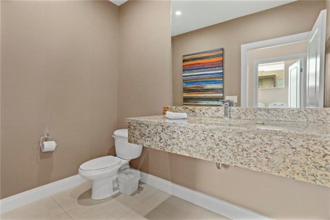 Townhouse in Kissimmee, Florida 4 bedrooms, 222.59 sq.m. № 2287999 - photo 25