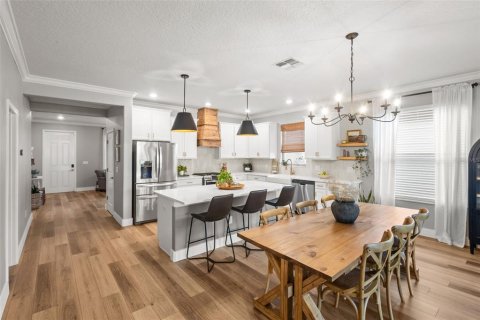 Casa en venta en Land O' Lakes, Florida, 5 dormitorios, 289.39 m2 № 1805249 - foto 16