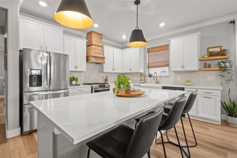 Casa en venta en Land O' Lakes, Florida, 5 dormitorios, 289.39 m2 № 1805249 - foto 12