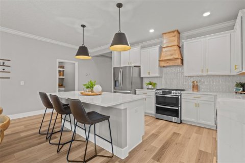 Casa en venta en Land O' Lakes, Florida, 5 dormitorios, 289.39 m2 № 1805249 - foto 11
