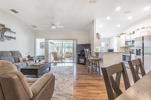 Casa en venta en San Antonio, Florida, 2 dormitorios, 119.84 m2 № 1918514 - foto 13
