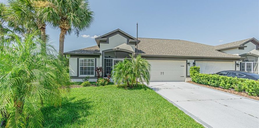 Casa en San Antonio, Florida 2 dormitorios, 119.84 m2 № 1918514
