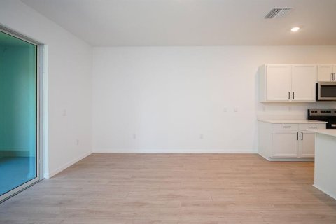 Touwnhouse à louer à Wesley Chapel, Floride: 3 chambres, 155.43 m2 № 2384224 - photo 10