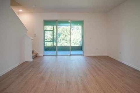 Touwnhouse à louer à Wesley Chapel, Floride: 3 chambres, 155.43 m2 № 2384224 - photo 8