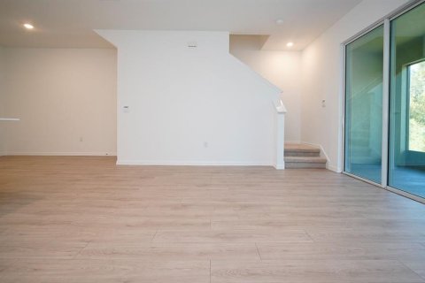 Touwnhouse à louer à Wesley Chapel, Floride: 3 chambres, 155.43 m2 № 2384224 - photo 13