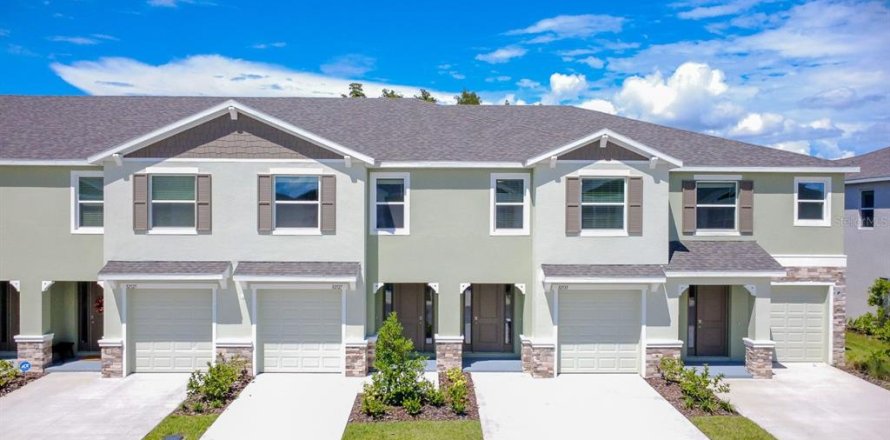 Touwnhouse à Wesley Chapel, Floride 3 chambres, 155.43 m2 № 2384224