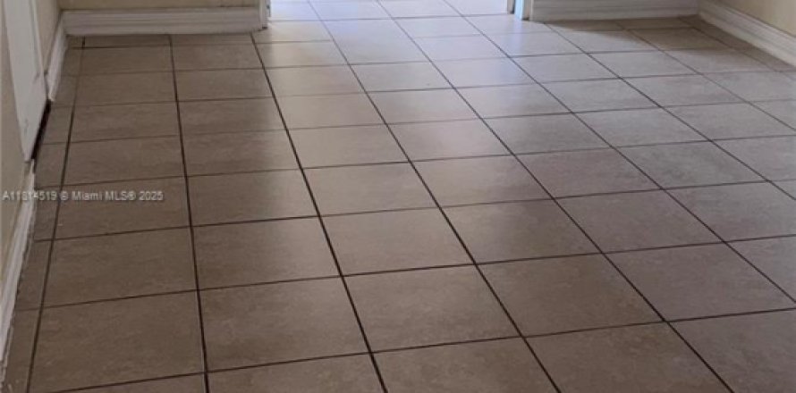 Condo à Miami, Floride, 1 chambre  № 1942733