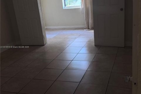 Copropriété à louer à Miami, Floride: 1 chambre, 41.81 m2 № 1942733 - photo 5
