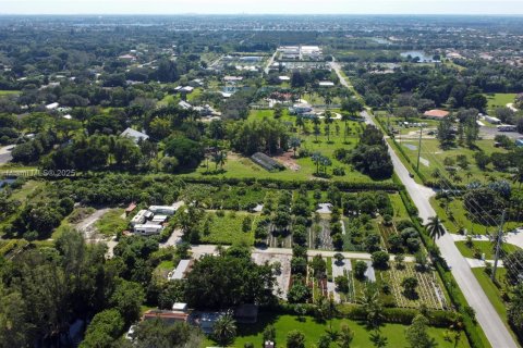 Commercial property in Southwest Ranches, Florida № 1825465 - photo 16