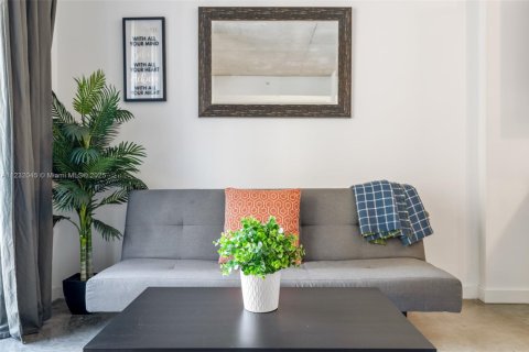 Copropriété à louer à Miami, Floride: 1 chambre, 49.52 m2 № 1980449 - photo 3