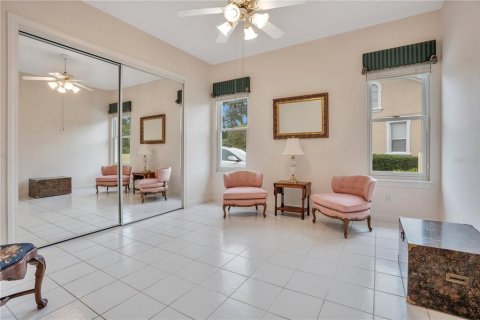 House in Orlando, Florida 4 bedrooms, 299.61 sq.m. № 1883911 - photo 24