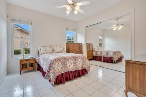 House in Orlando, Florida 4 bedrooms, 299.61 sq.m. № 1883911 - photo 21