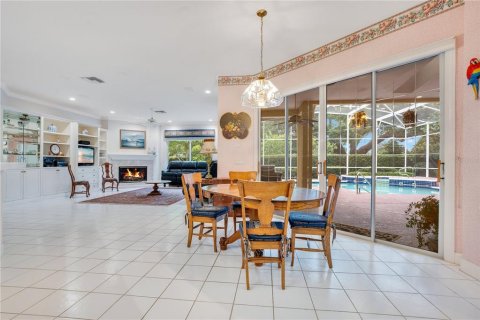 House in Orlando, Florida 4 bedrooms, 299.61 sq.m. № 1883911 - photo 12