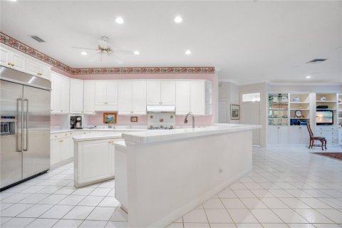 House in Orlando, Florida 4 bedrooms, 299.61 sq.m. № 1883911 - photo 15