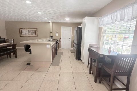 Villa ou maison à louer à Bradenton, Floride: 3 chambres, 156.73 m2 № 2418781 - photo 16