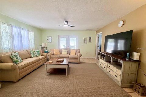 Villa ou maison à louer à Bradenton, Floride: 3 chambres, 156.73 m2 № 2418781 - photo 21