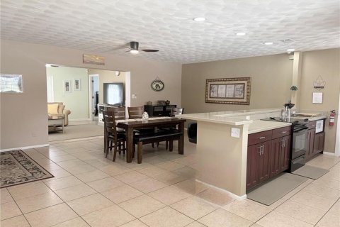 Villa ou maison à louer à Bradenton, Floride: 3 chambres, 156.73 m2 № 2418781 - photo 14