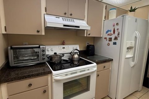 Condo in Haines City, Florida, 1 bedroom  № 1736992 - photo 2