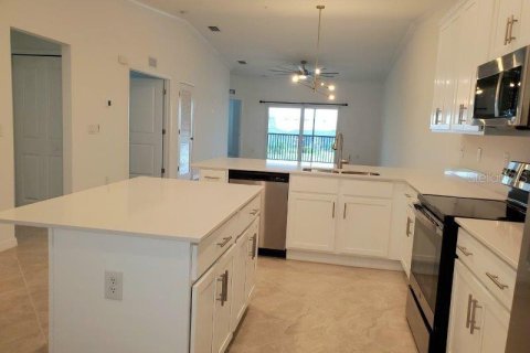 Copropriété à louer à Punta Gorda, Floride: 2 chambres, 145.76 m2 № 1754524 - photo 13