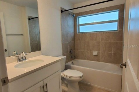 Copropriété à louer à Punta Gorda, Floride: 2 chambres, 145.76 m2 № 1754524 - photo 17