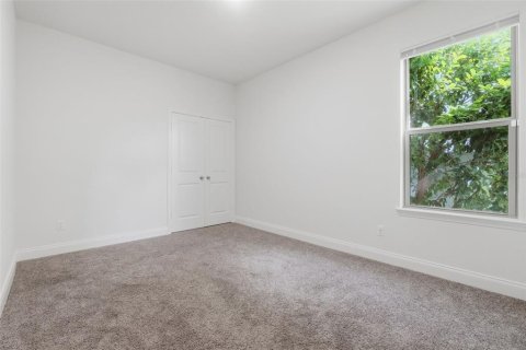 House in Orlando, Florida 4 bedrooms, 232.72 sq.m. № 2199957 - photo 24