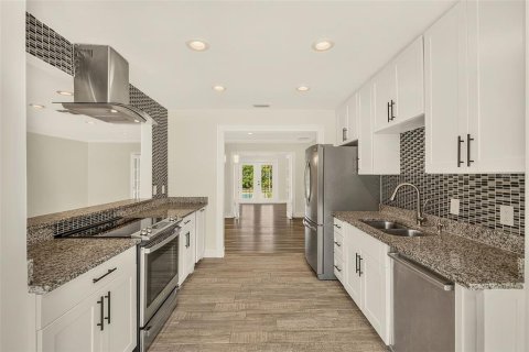 Villa ou maison à vendre à Clearwater, Floride: 5 chambres, 281.03 m2 № 2342613 - photo 10