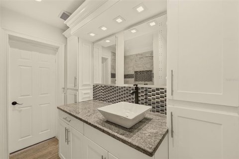 Villa ou maison à vendre à Clearwater, Floride: 5 chambres, 281.03 m2 № 2342613 - photo 18