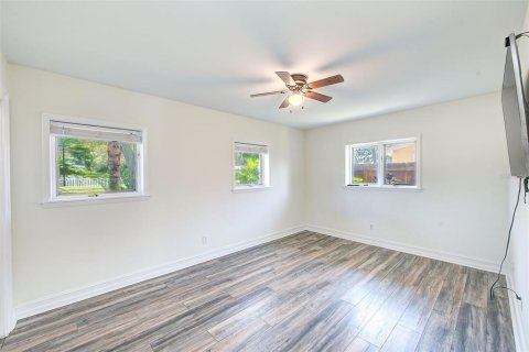 Villa ou maison à vendre à Clearwater, Floride: 5 chambres, 281.03 m2 № 2342613 - photo 23