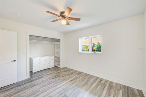 Villa ou maison à vendre à Clearwater, Floride: 5 chambres, 281.03 m2 № 2342613 - photo 22